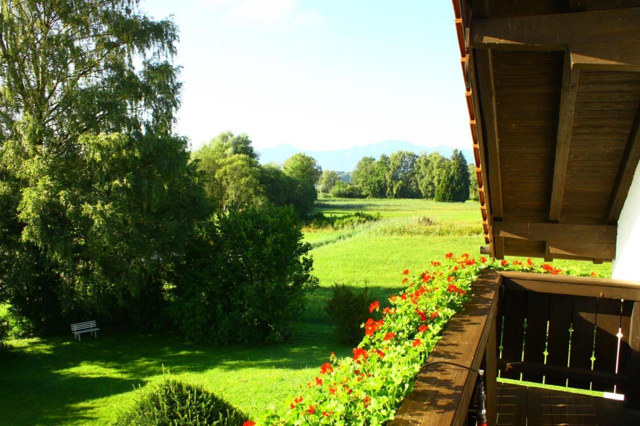 Ferienhaus Am Chiemsee يبريتيبرون أم تشيمسي المظهر الخارجي الصورة